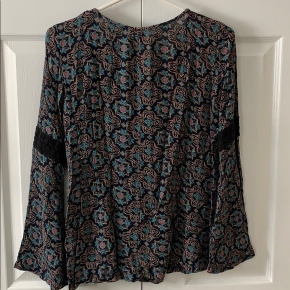 viscose blouse - Picture 2 of 5